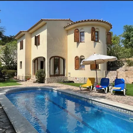 Cosette Brava Villa